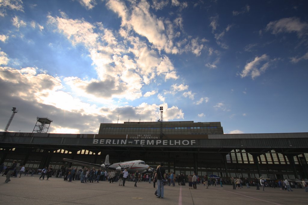 Берлинский аэропорт Темпельхоф