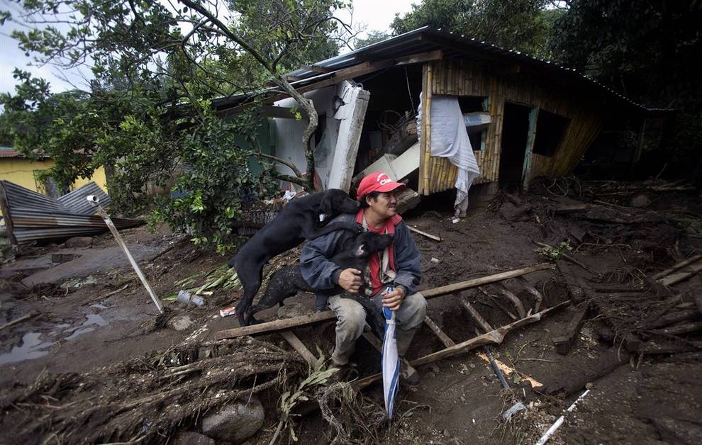 Последствия урагана “Агата” в Центральной Америке