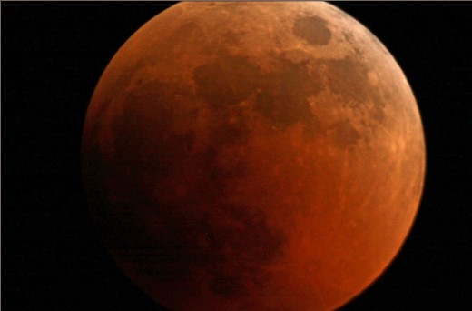 10 декабря будет кроваво-красное затмение Луны