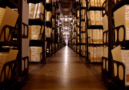 Ватикан рассекретит 100 самых интересных архивных документов 