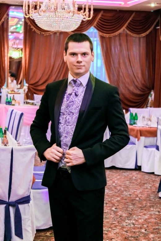 Владимир Меркушев - стильный ведущий на свадьбу в Москве