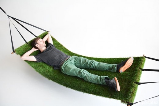 Спать на траве можно и в квартире