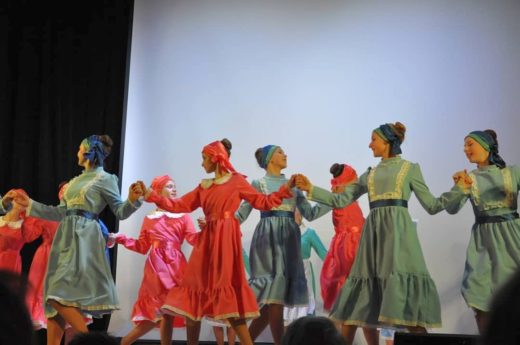 Двадцатипятилетие отметил в Москонцерте образцовый ансамбль танца «Ровесник» Центра культуры «Хорошевский»
