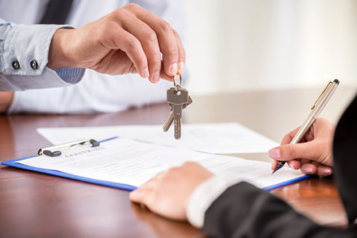 Что дает покупка квартиры через агентство недвижимости?
