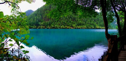 Озеро Пяти Цветов