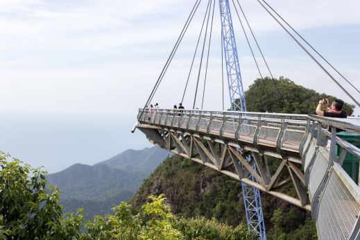 Удивительный небесный мост Лангкави
