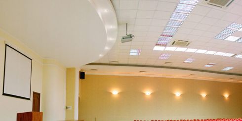 Бронирование зала для конференций