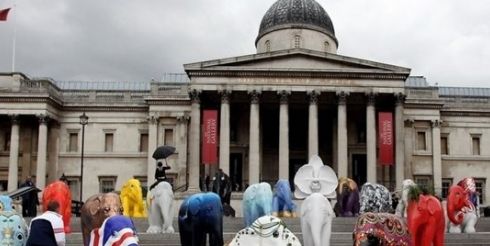 Парад слонов в центре Лондона (фото)