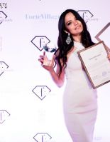 В номинации «Актриса года» на Summer Style Awards 2017 победила Аделина Шарипова