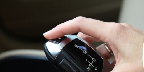 Коробка автомат дергается при разгоне: причины проблемы и способы ее решить