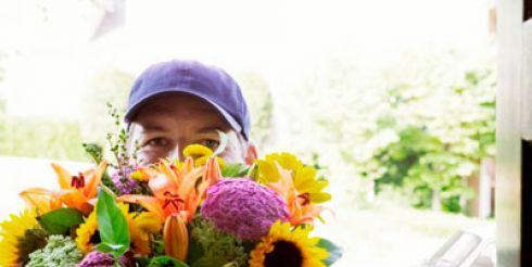 Преимущества доставки цветов