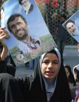 Сторонники Ахмадинежада вытеснили оппозицию с улиц Тегерана
