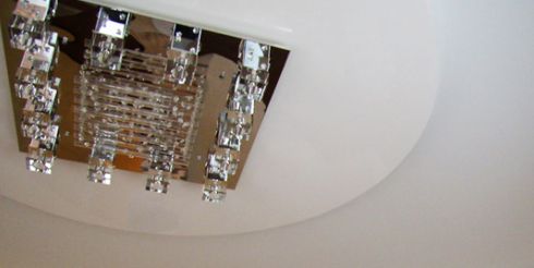 О преимуществах натяжных потолков