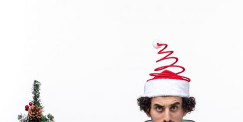 Новогодние праздники: как оплачивают, и стоит ли брать отпуск