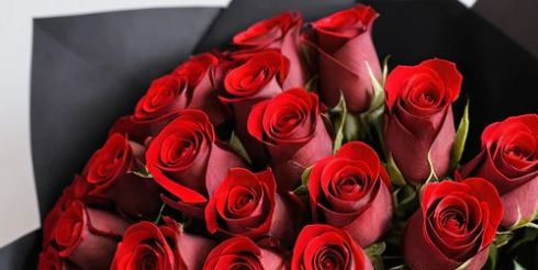 Зачем дарить 51 розу – удивительные символы и традиции