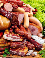 Как выбрать качественные мясные изделия для домашних блюд