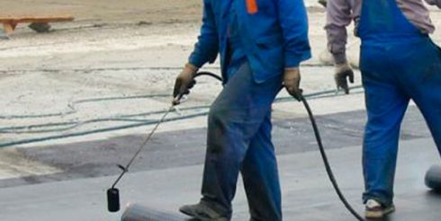 Ремонт плоской кровли: виды повреждений и их устранение