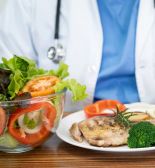 Эксперт объяснила, как безопасно наладить питание в начале года