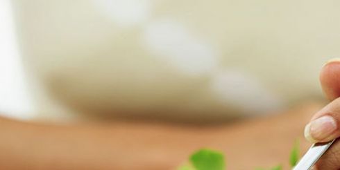 Переизбыток соли в организме мешает женщинам похудеть