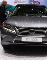 В Женеве показали обновленный Lexus RX