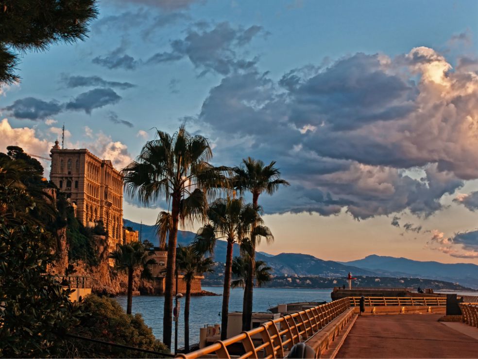 Монако - страна принцев, казино, скорости и моря