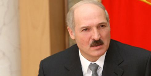Лукашенко: Лучше было произвести девальвацию одномоментно