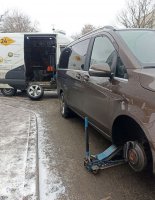 Переобувка без очередей. Как москвичам экономить время в сезон шиномонтажа